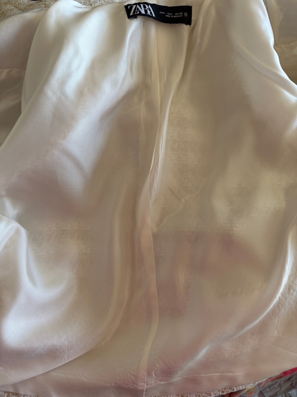 Zara Cream & Gold Textured Tweed Cropped Blazer - Size Large - Picture 6 of 7